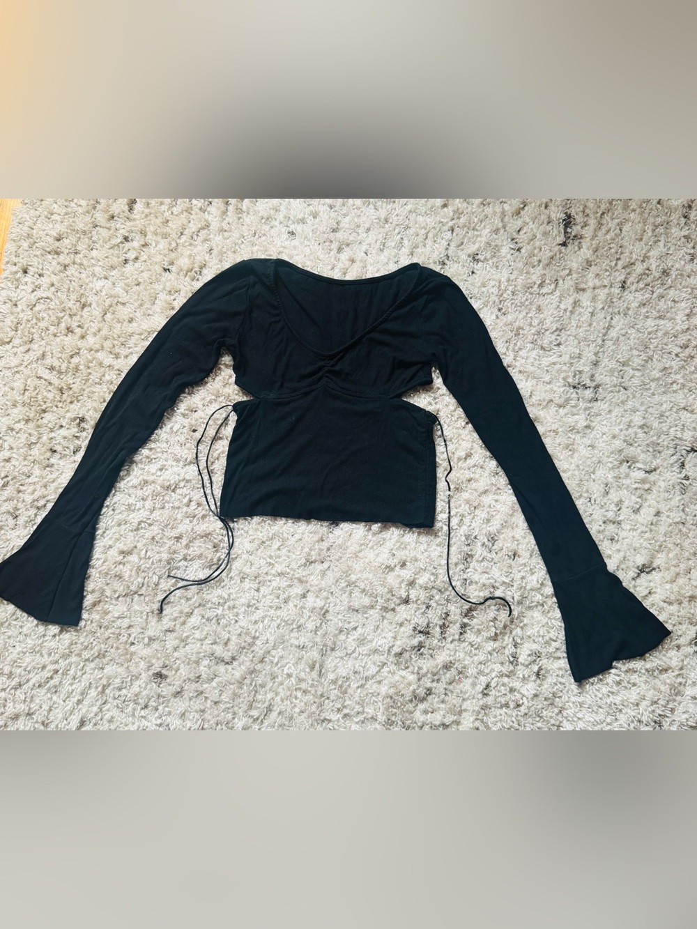 Black Long Sleeve Ruched Side-Tie Crop Top